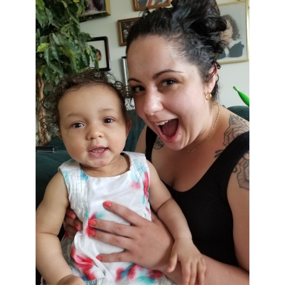 MK, Kat Von D, Carter's, VS, Vera Bradley - Picture 2 of 5